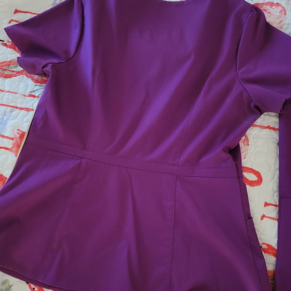 JAANUU medium scrub set
